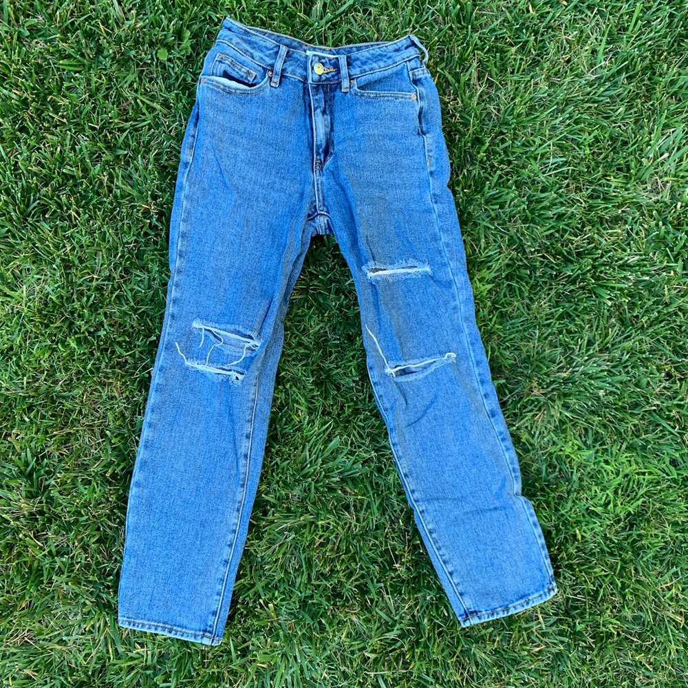 medium wash mom jeans from pacsun!